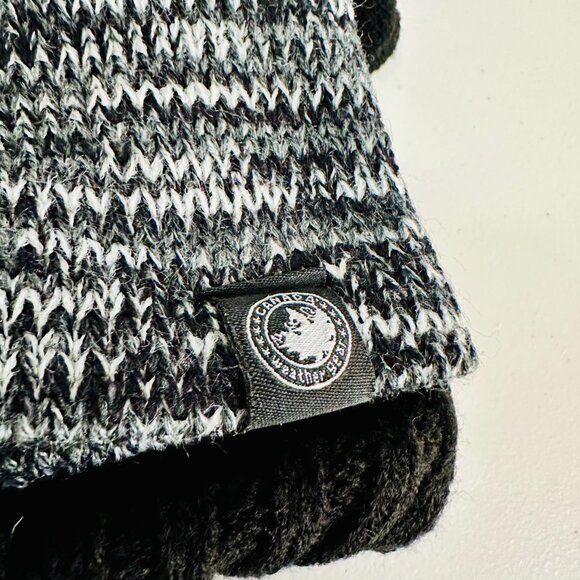 CANADA WEATHER GEAR 3-PIECE KNIT 2 HATS BEANIE AND 1 PAIR GLOVES GIFT SET - Picture 6 of 8